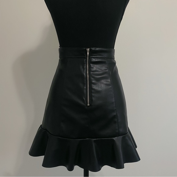 H&M Flared Faux Leather Skirt - Picture 7 of 11